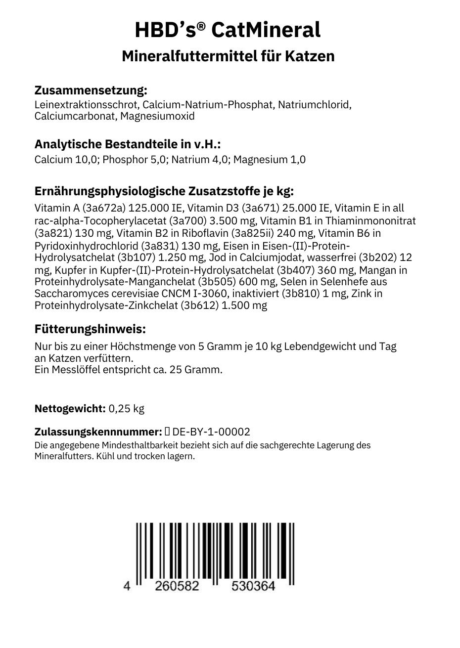 Ein schwarz-weißes Etikett mit der Zusammensetzung und dem Fütterungshinweis von CatMineral dem Mineralfutter für Katzen 0,25 kg